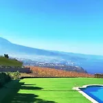 Villa Dos Y Amplia Piscina!